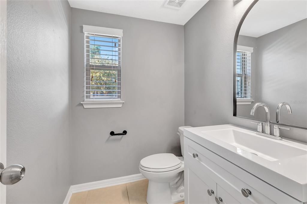 For Sale: $550,000 (4 beds, 2 baths, 2906 Square Feet)