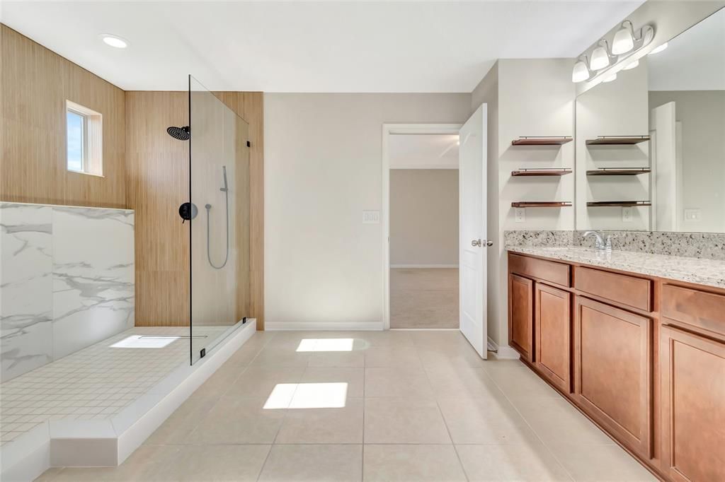 For Sale: $550,000 (4 beds, 2 baths, 2906 Square Feet)