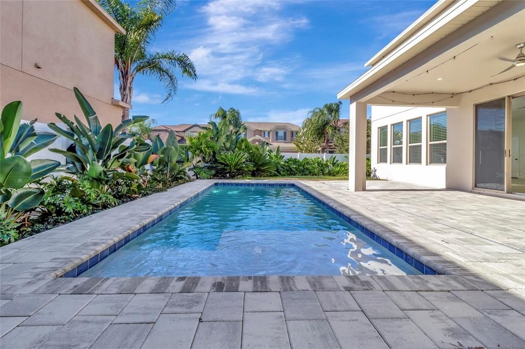 For Sale: $550,000 (4 beds, 2 baths, 2906 Square Feet)