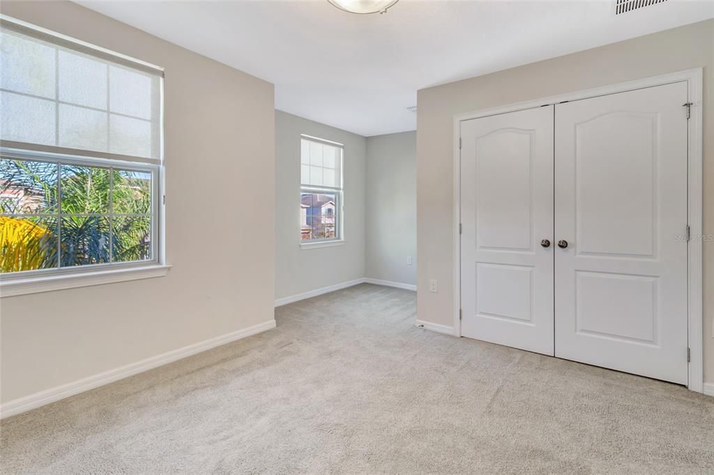 For Sale: $550,000 (4 beds, 2 baths, 2906 Square Feet)