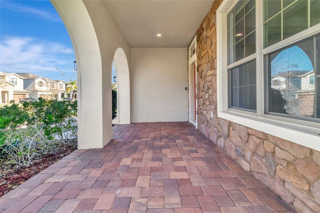 For Sale: $550,000 (4 beds, 2 baths, 2906 Square Feet)