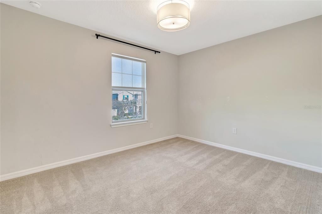 For Sale: $550,000 (4 beds, 2 baths, 2906 Square Feet)