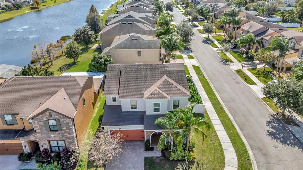 For Sale: $550,000 (4 beds, 2 baths, 2906 Square Feet)