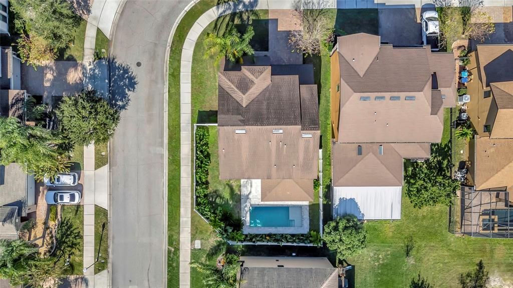 For Sale: $550,000 (4 beds, 2 baths, 2906 Square Feet)