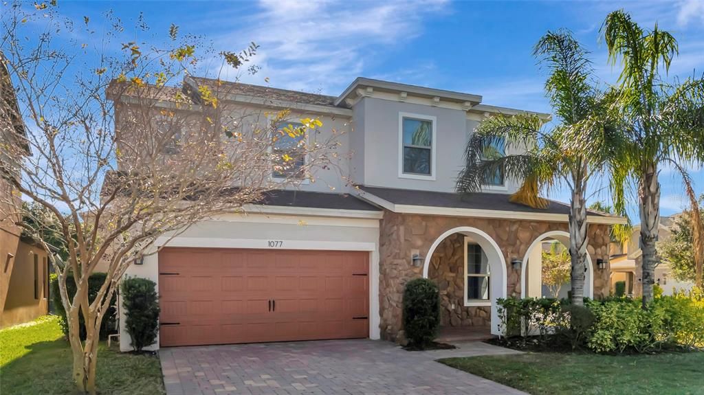 For Sale: $550,000 (4 beds, 2 baths, 2906 Square Feet)