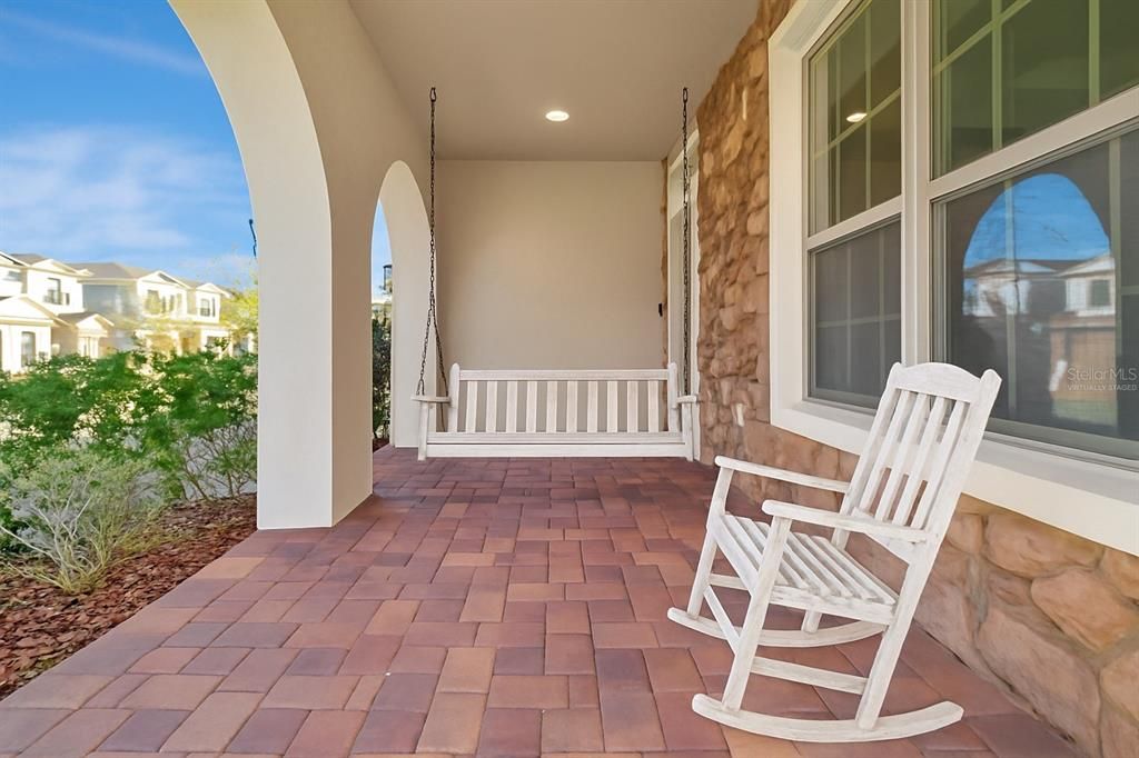 For Sale: $550,000 (4 beds, 2 baths, 2906 Square Feet)