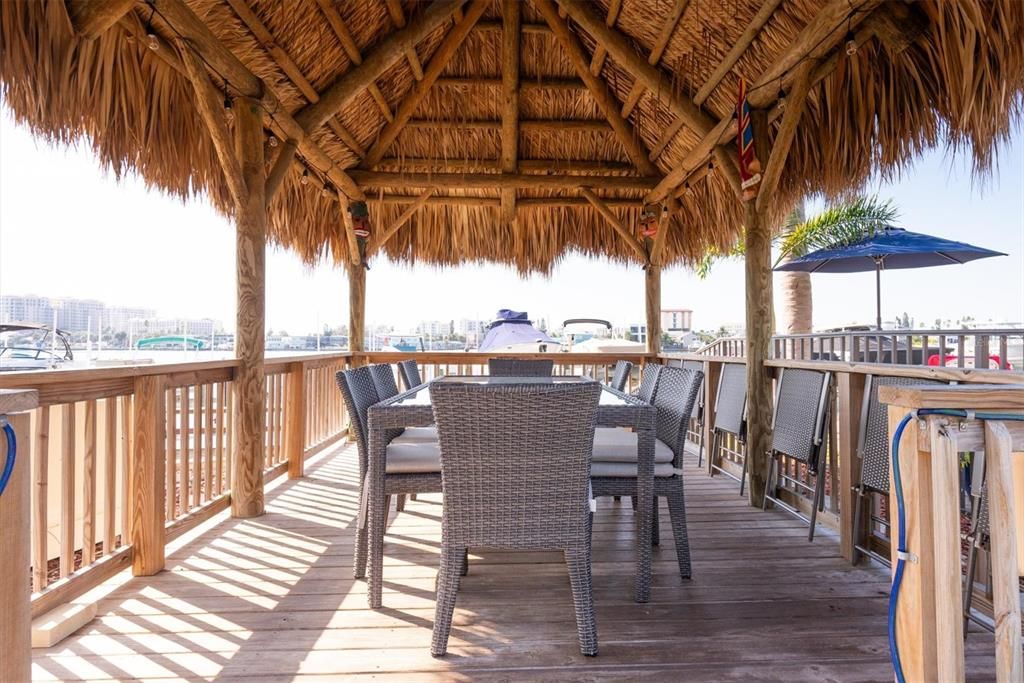 待售: $330,000 (2 贝兹, 2 浴室, 1350 平方英尺)