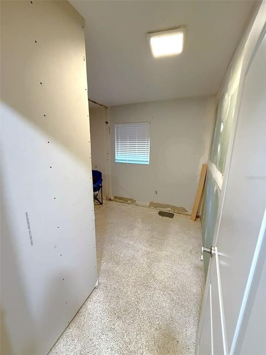 En Venta: $299,000 (4 camas, 2 baños, 2620 Pies cuadrados)