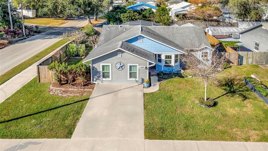 For Sale: $375,000 (4 beds, 3 baths, 1763 Square Feet)