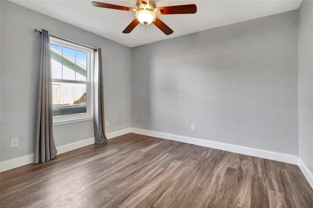 For Sale: $375,000 (4 beds, 3 baths, 1763 Square Feet)