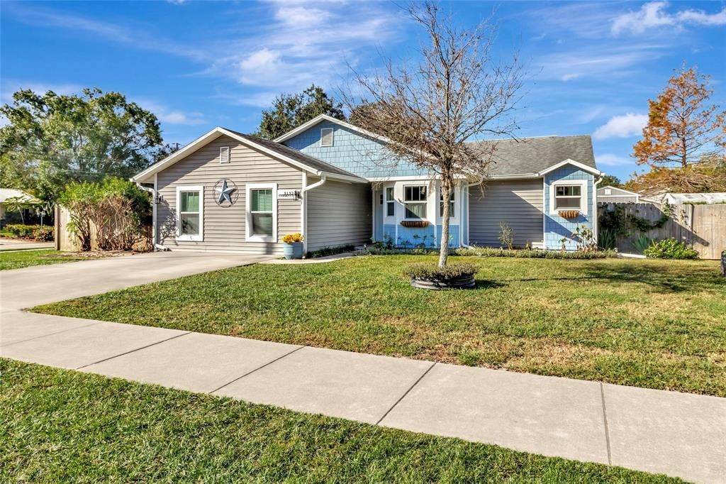 For Sale: $375,000 (4 beds, 3 baths, 1763 Square Feet)