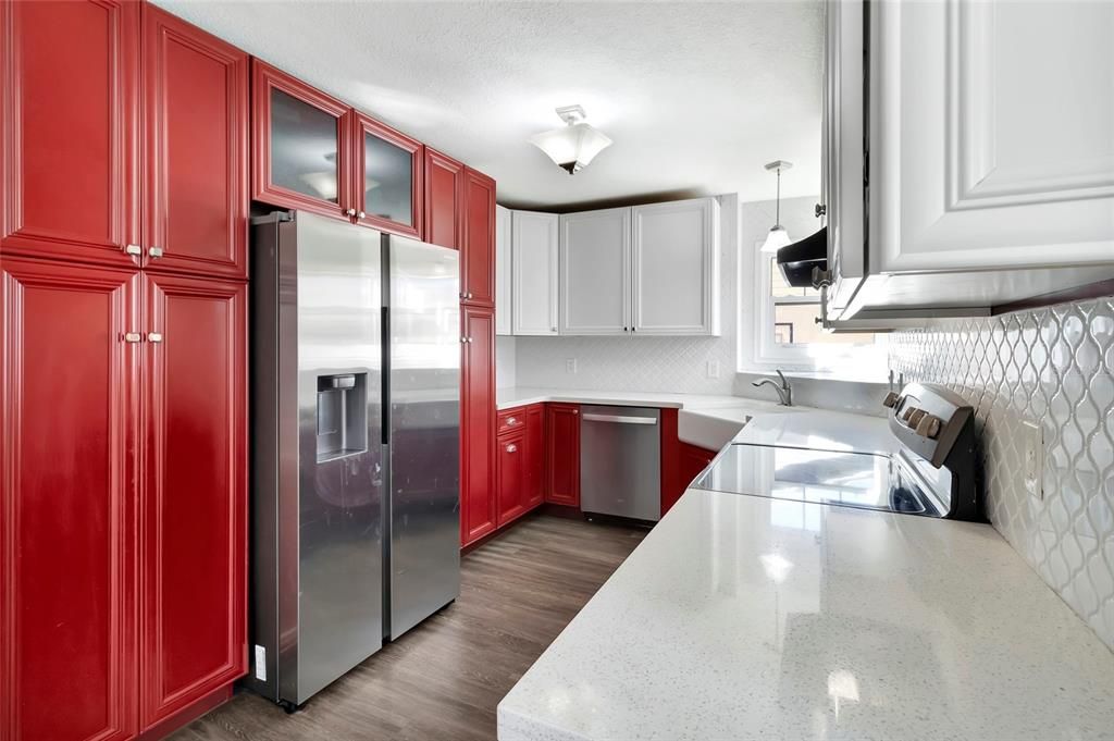 For Sale: $375,000 (4 beds, 3 baths, 1763 Square Feet)