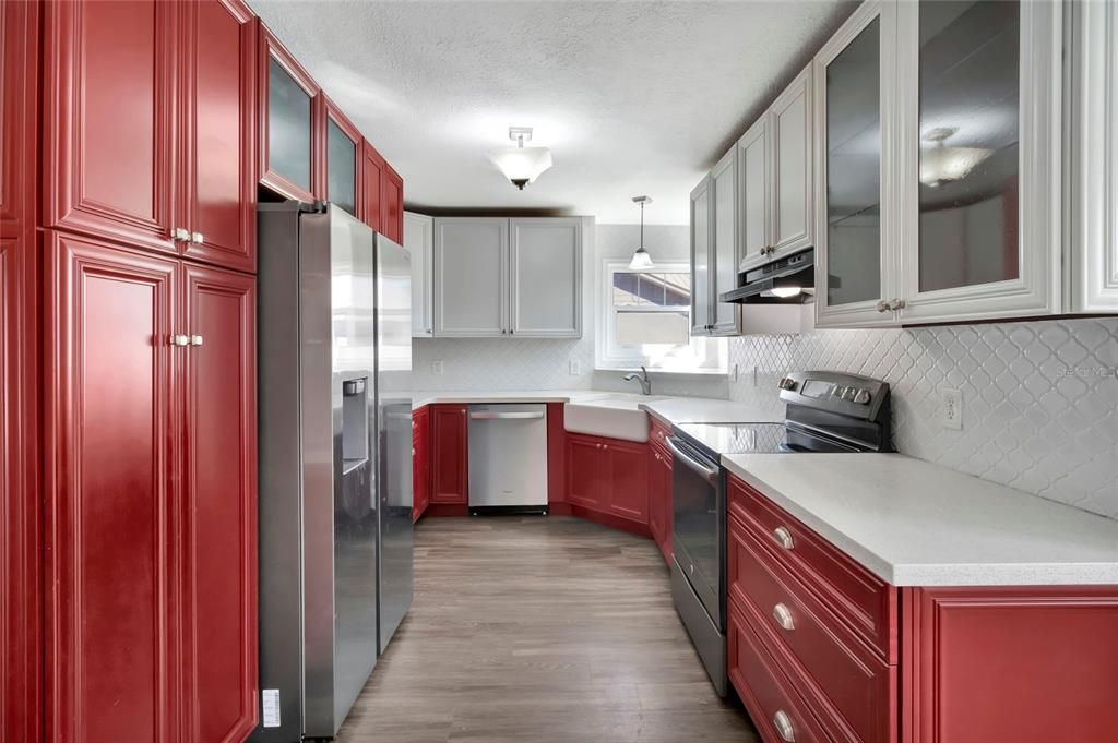 For Sale: $375,000 (4 beds, 3 baths, 1763 Square Feet)