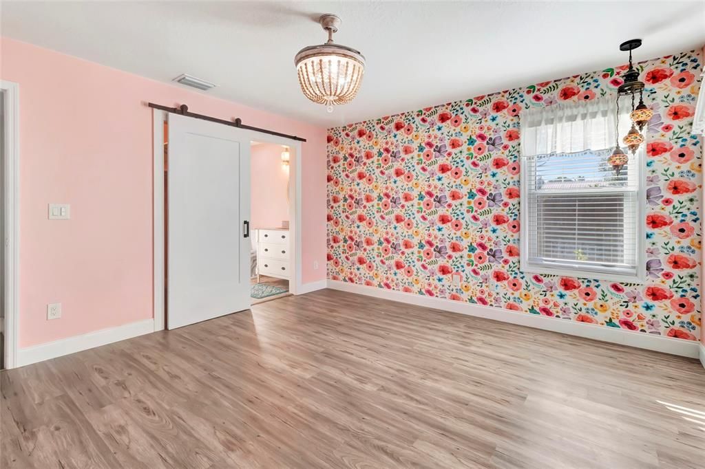 For Sale: $375,000 (4 beds, 3 baths, 1763 Square Feet)