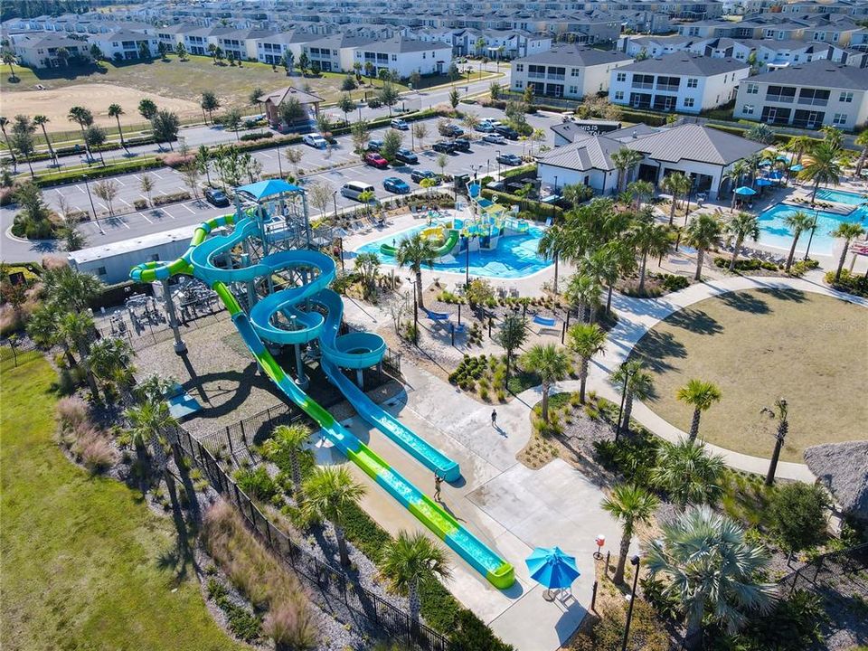 For Sale: $572,000 (5 beds, 5 baths, 3081 Square Feet)