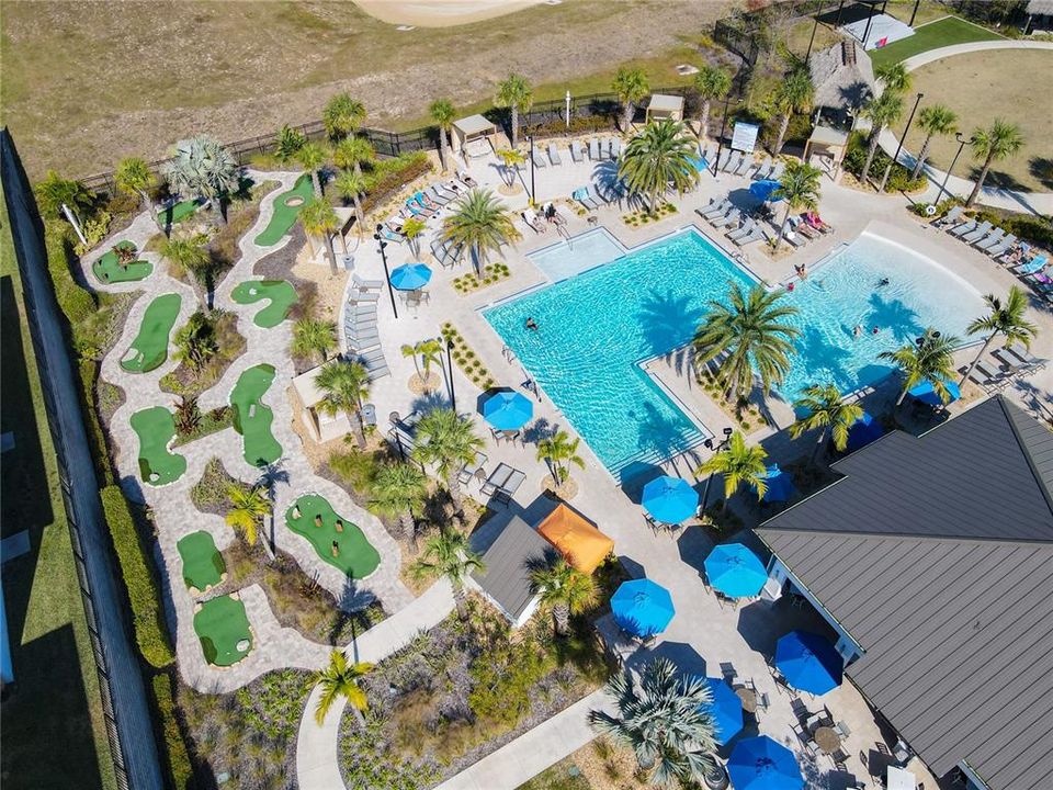 For Sale: $572,000 (5 beds, 5 baths, 3081 Square Feet)