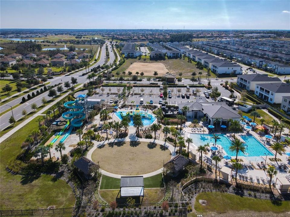 For Sale: $572,000 (5 beds, 5 baths, 3081 Square Feet)