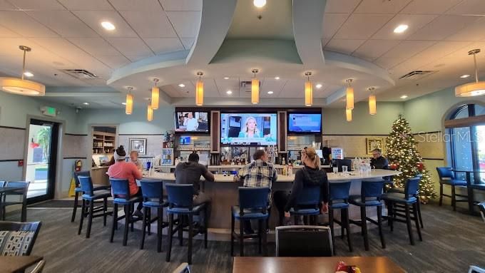 For Sale: $572,000 (5 beds, 5 baths, 3081 Square Feet)