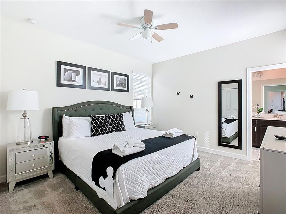 For Sale: $572,000 (5 beds, 5 baths, 3081 Square Feet)