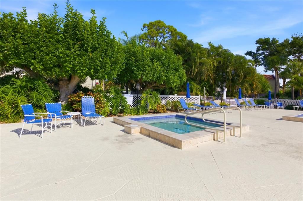 For Sale: $315,000 (3 beds, 2 baths, 1547 Square Feet)