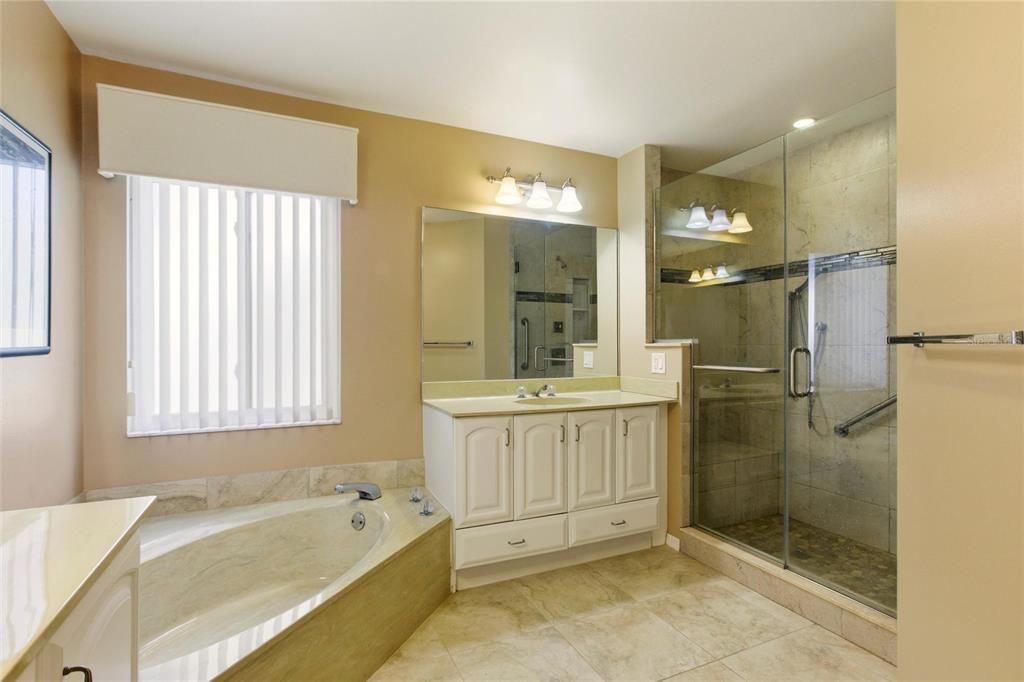 For Sale: $315,000 (3 beds, 2 baths, 1547 Square Feet)