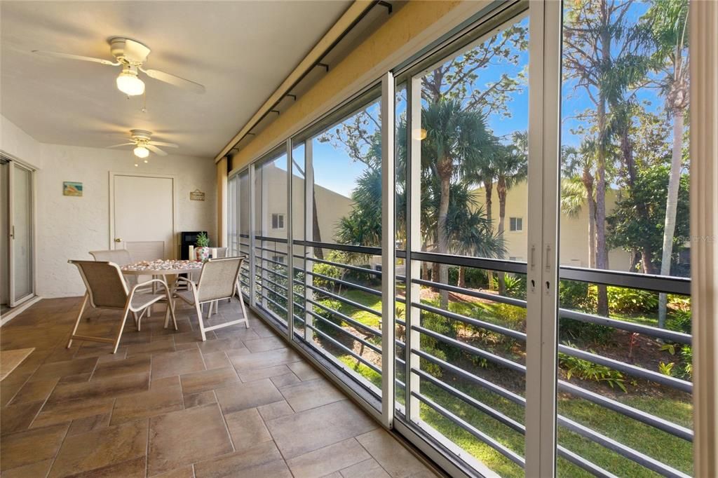 For Sale: $315,000 (3 beds, 2 baths, 1547 Square Feet)