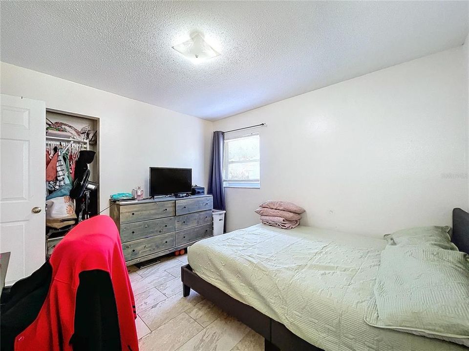 En Venta: $224,900 (4 camas, 2 baños, 1144 Pies cuadrados)