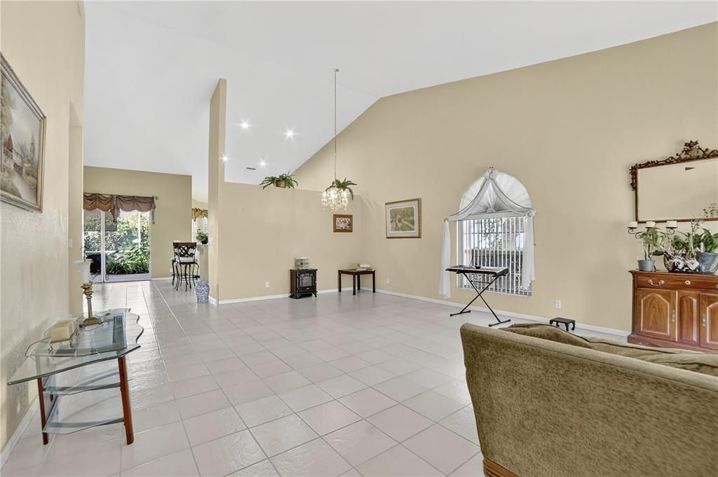 For Sale: $745,000 (4 beds, 2 baths, 2378 Square Feet)