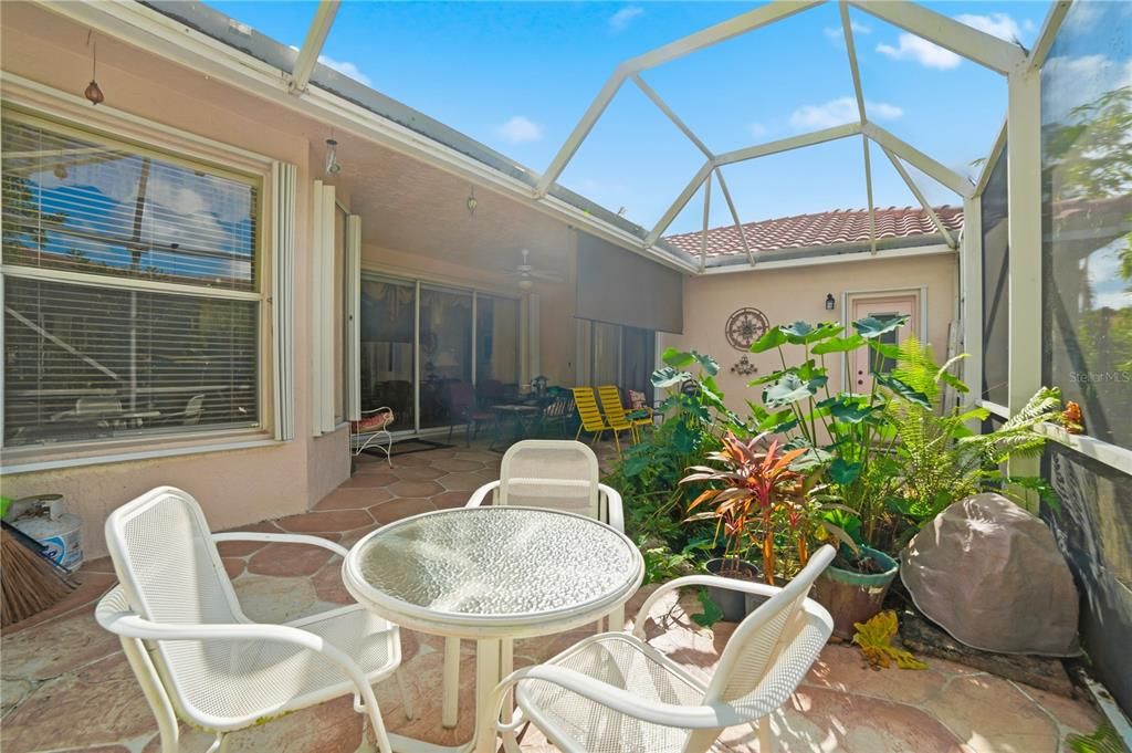 For Sale: $745,000 (4 beds, 2 baths, 2378 Square Feet)