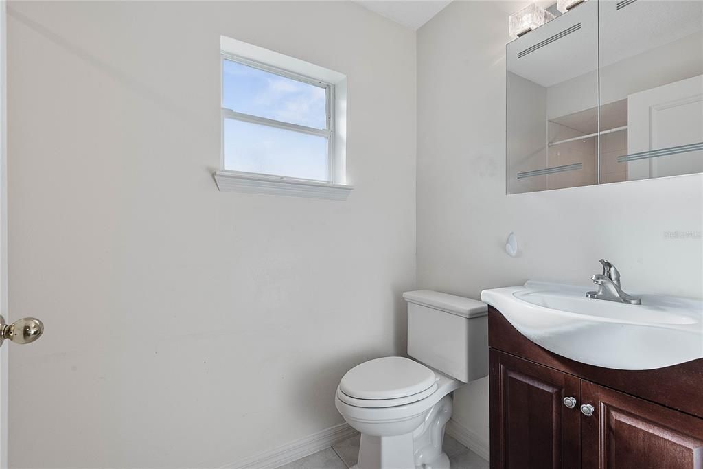 待售: $300,000 (3 贝兹, 2 浴室, 1519 平方英尺)