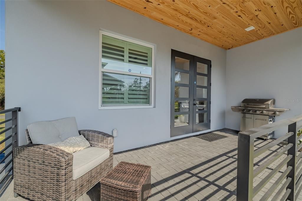 For Sale: $725,000 (4 beds, 3 baths, 2380 Square Feet)