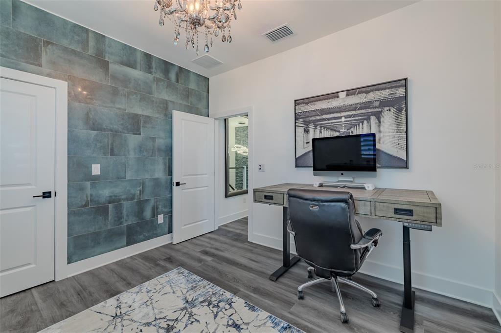 For Sale: $725,000 (4 beds, 3 baths, 2380 Square Feet)