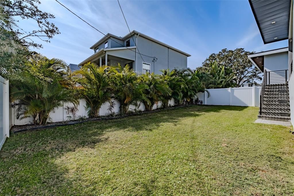 For Sale: $725,000 (4 beds, 3 baths, 2380 Square Feet)