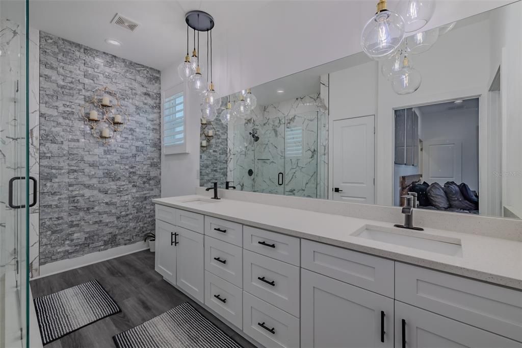 For Sale: $725,000 (4 beds, 3 baths, 2380 Square Feet)