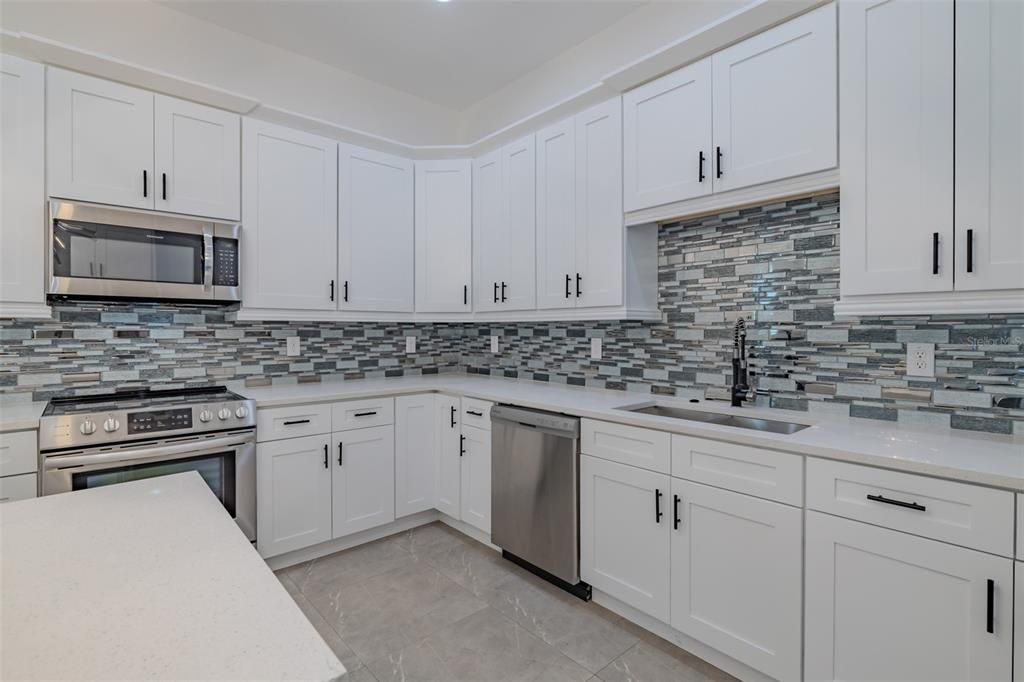 For Sale: $725,000 (4 beds, 3 baths, 2380 Square Feet)