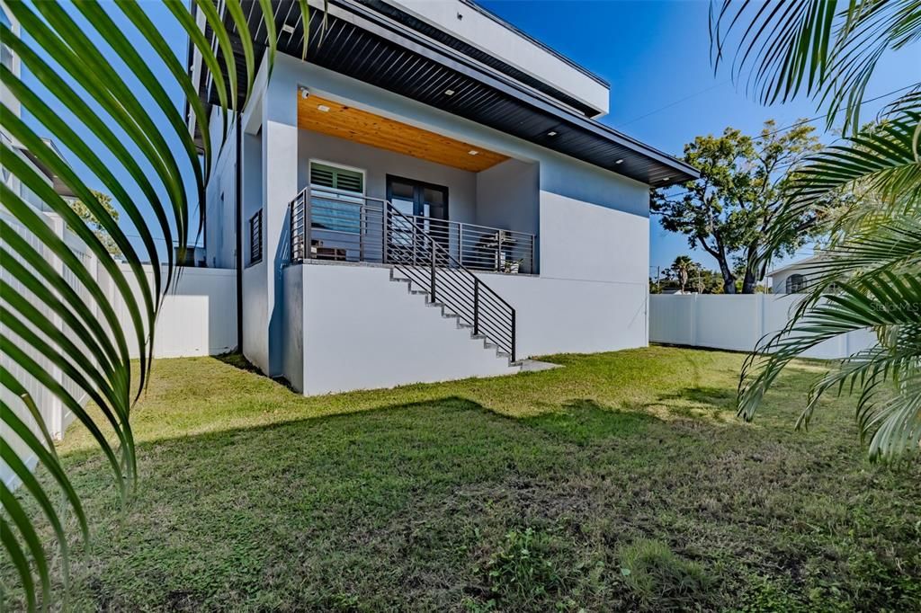 For Sale: $725,000 (4 beds, 3 baths, 2380 Square Feet)