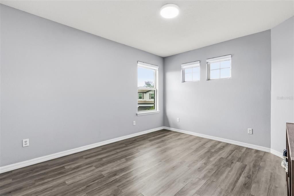 For Sale: $565,000 (4 beds, 3 baths, 2676 Square Feet)