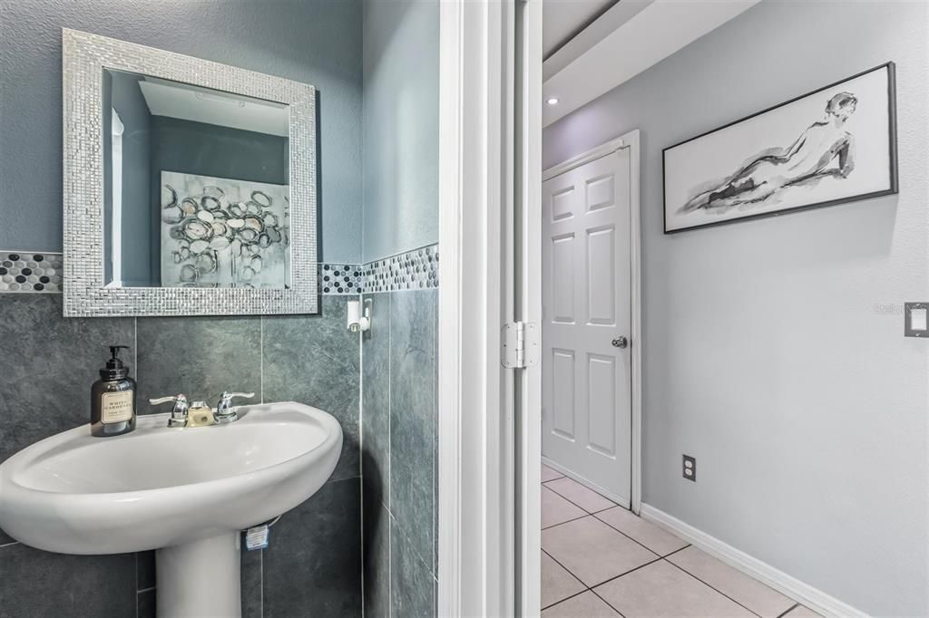 For Sale: $565,000 (4 beds, 3 baths, 2676 Square Feet)