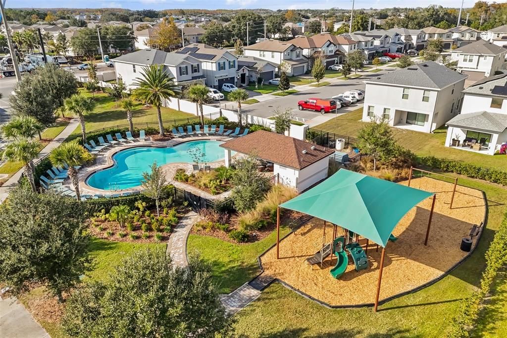 For Sale: $565,000 (4 beds, 3 baths, 2676 Square Feet)