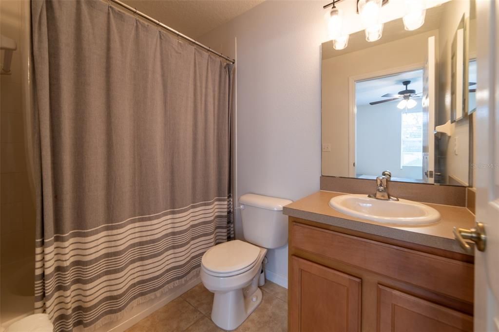 For Sale: $299,000 (2 beds, 2 baths, 1296 Square Feet)