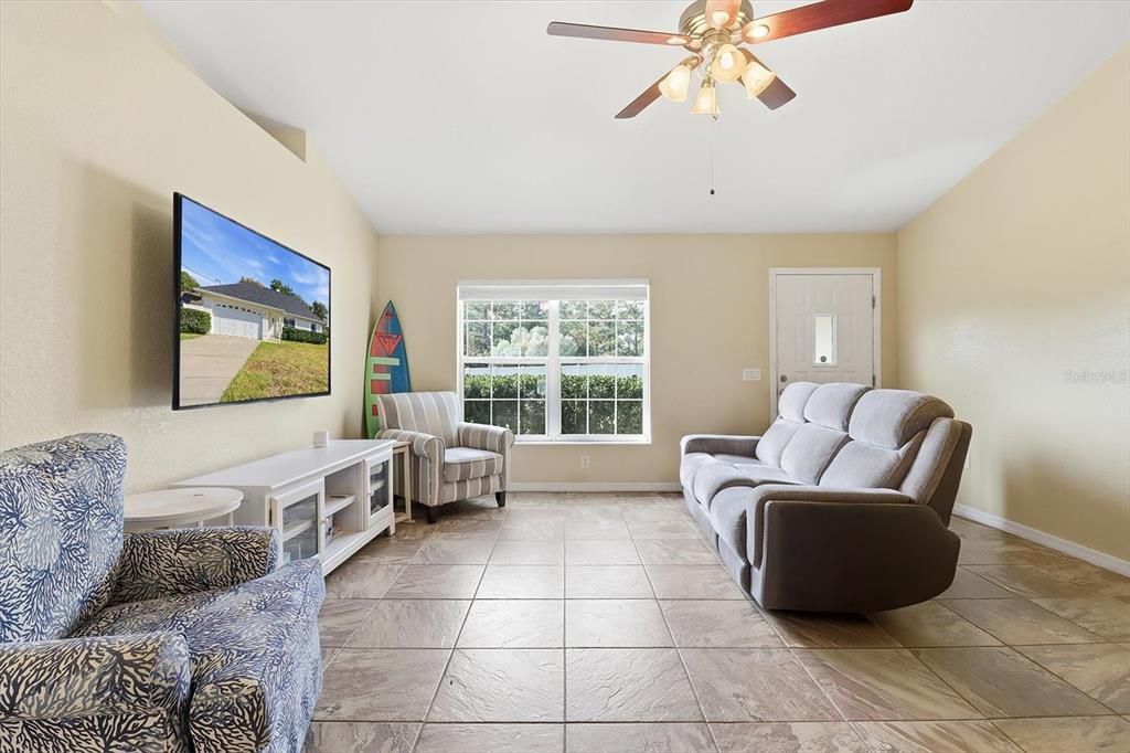 待售: $269,500 (3 贝兹, 2 浴室, 1509 平方英尺)