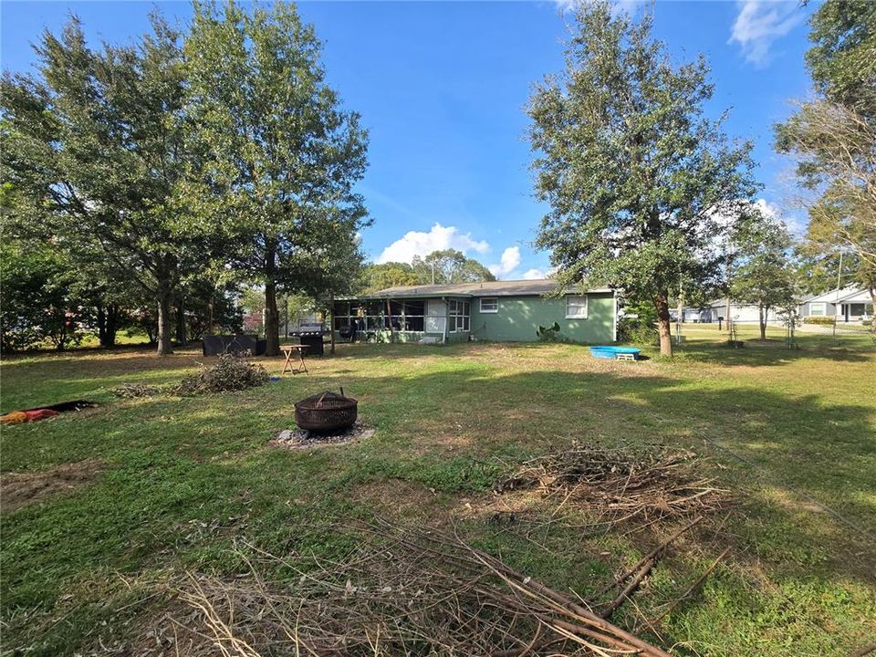 待售: $250,000 (2 贝兹, 1 浴室, 858 平方英尺)