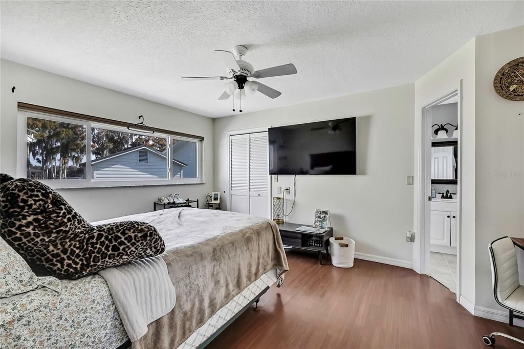 En Venta: $499,000 (2 camas, 2 baños, 1454 Pies cuadrados)