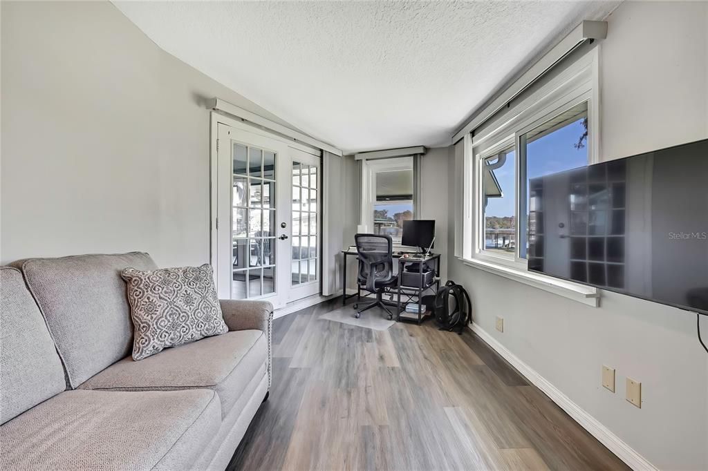 En Venta: $499,000 (2 camas, 2 baños, 1454 Pies cuadrados)