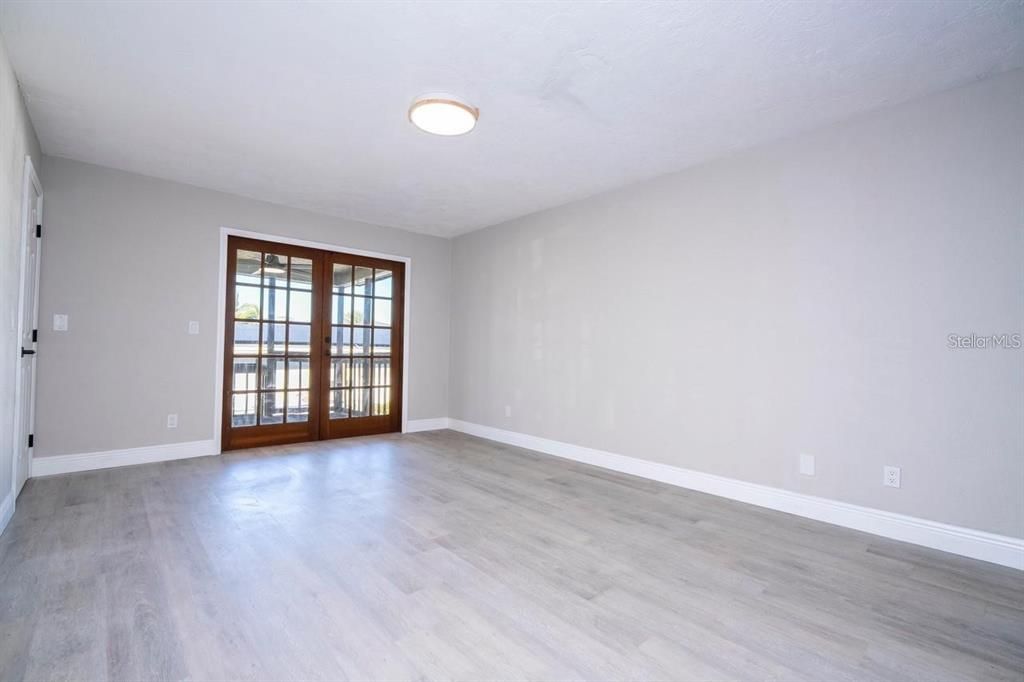 En Venta: $879,000 (3 camas, 3 baños, 1812 Pies cuadrados)