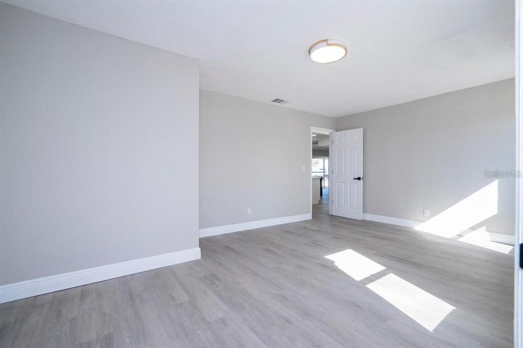 En Venta: $879,000 (3 camas, 3 baños, 1812 Pies cuadrados)