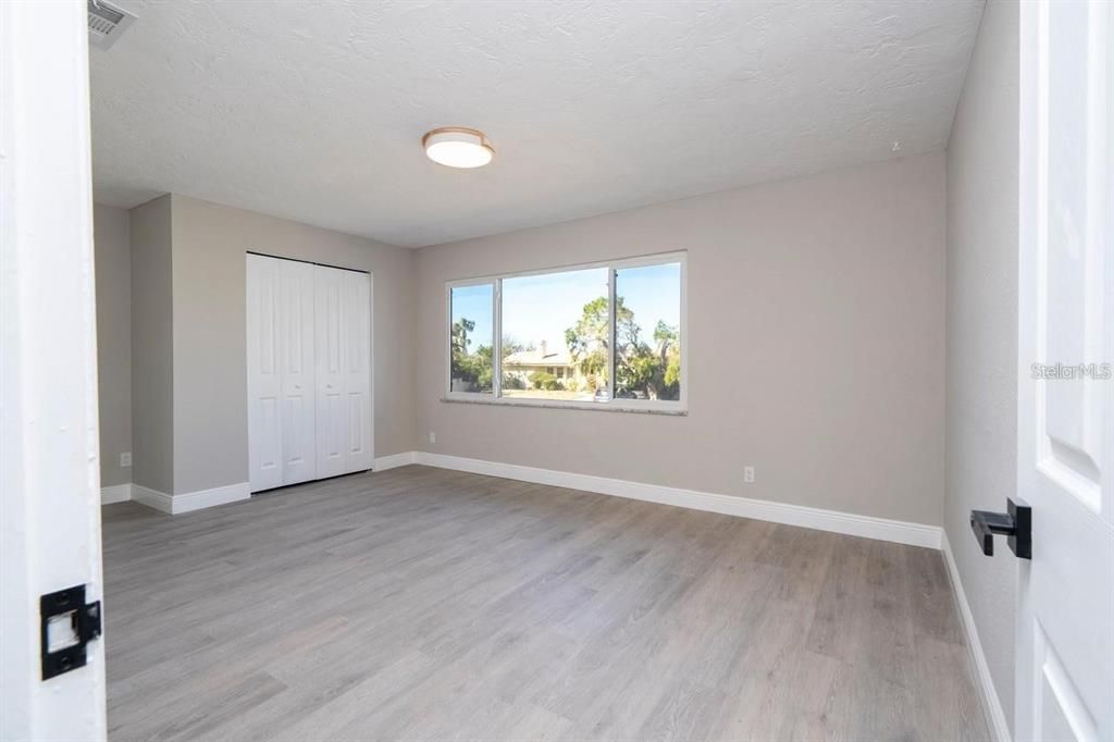 En Venta: $879,000 (3 camas, 3 baños, 1812 Pies cuadrados)