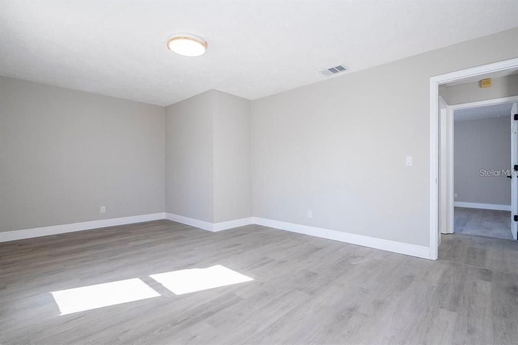 En Venta: $879,000 (3 camas, 3 baños, 1812 Pies cuadrados)