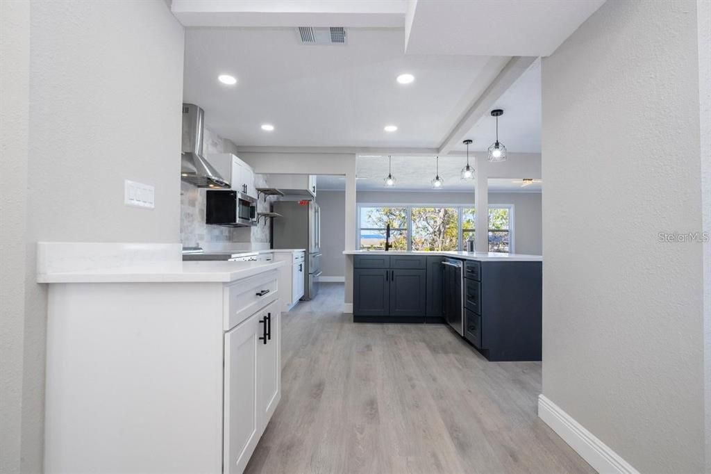 En Venta: $879,000 (3 camas, 3 baños, 1812 Pies cuadrados)