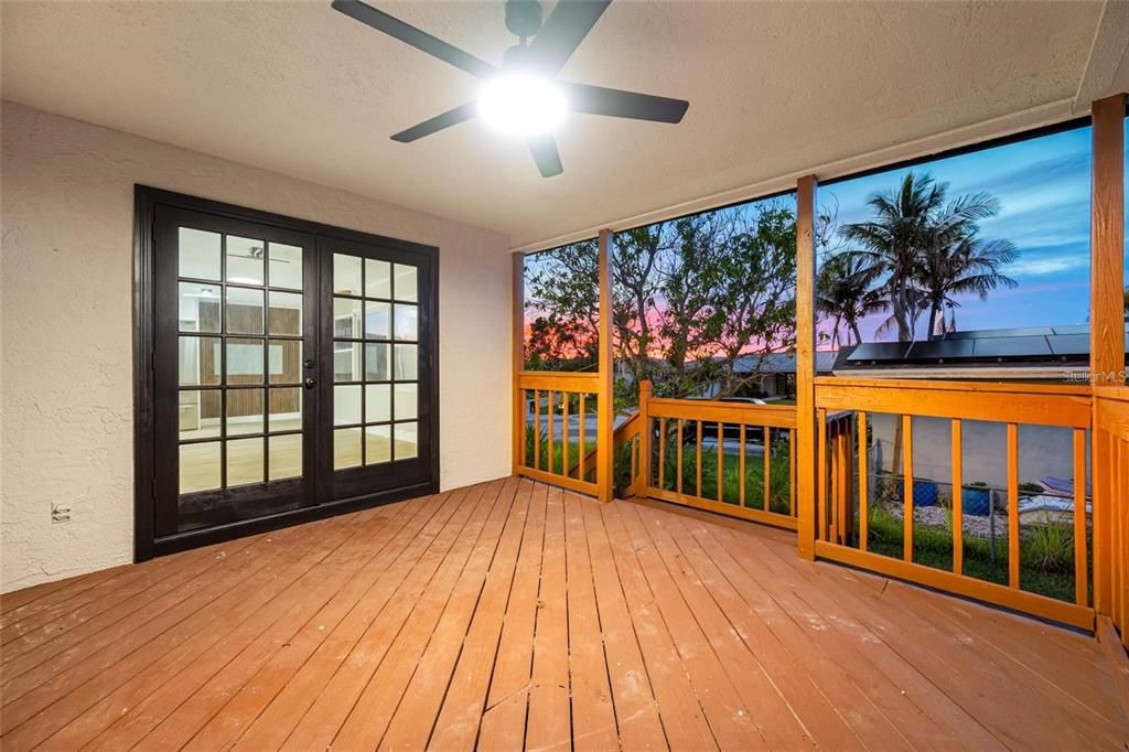 En Venta: $879,000 (3 camas, 3 baños, 1812 Pies cuadrados)